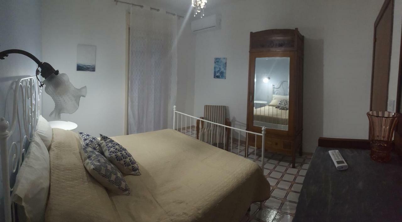 Casa Del Levante Рипосто Экстерьер фото